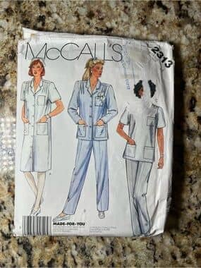 Vintage 1985 McCall’s 2313 Nurse Uniform Scrubs Pattern Size 14 Cut
